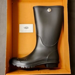 UGG w Shelby Matte boots